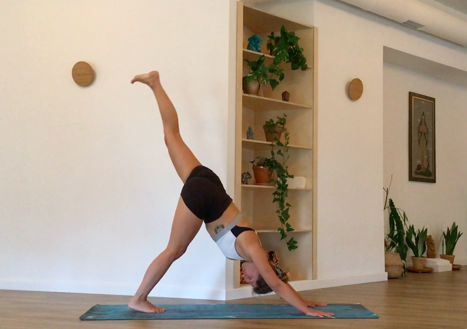 joga na wzmacnianie - ćwicz w domu